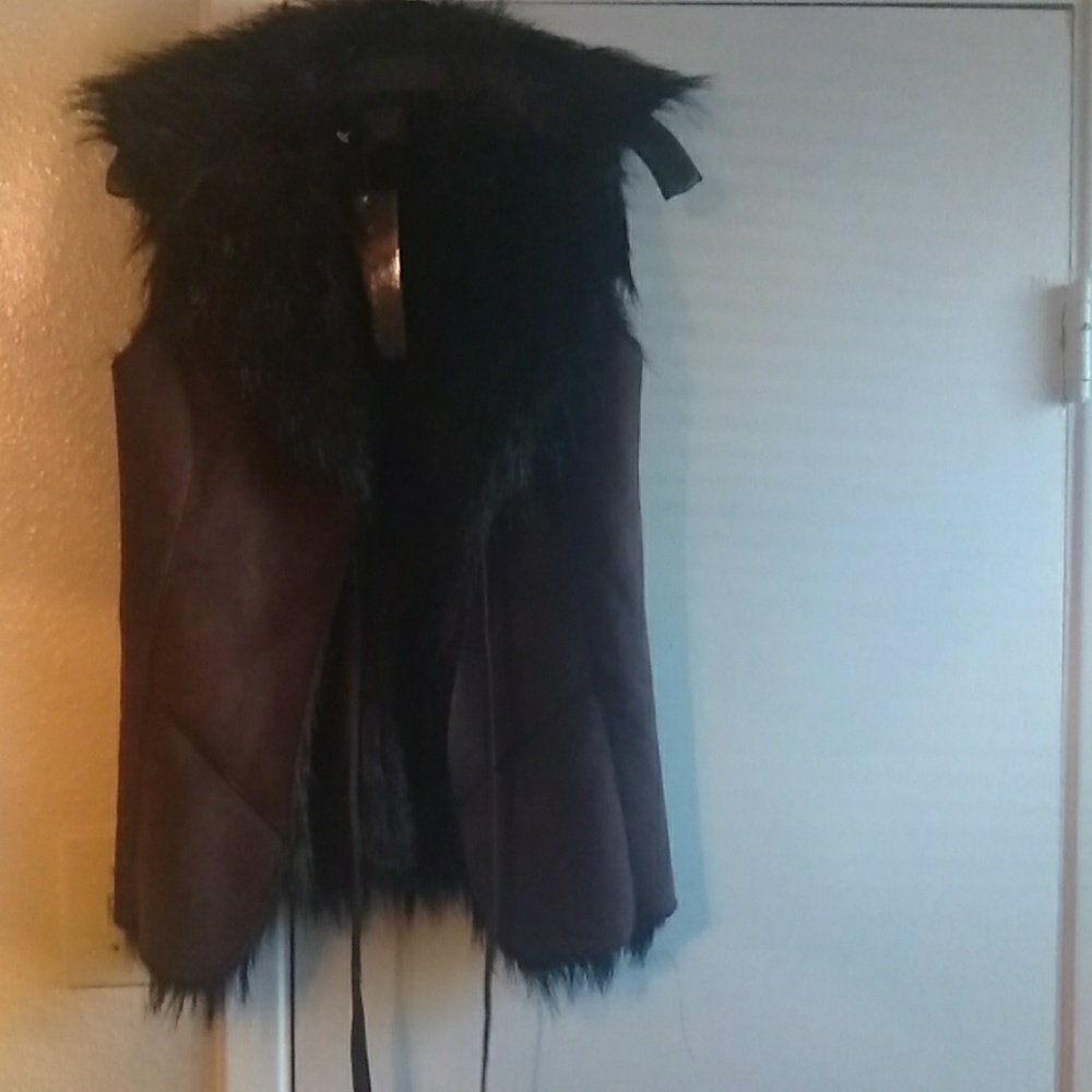 Faux fur tie up vest